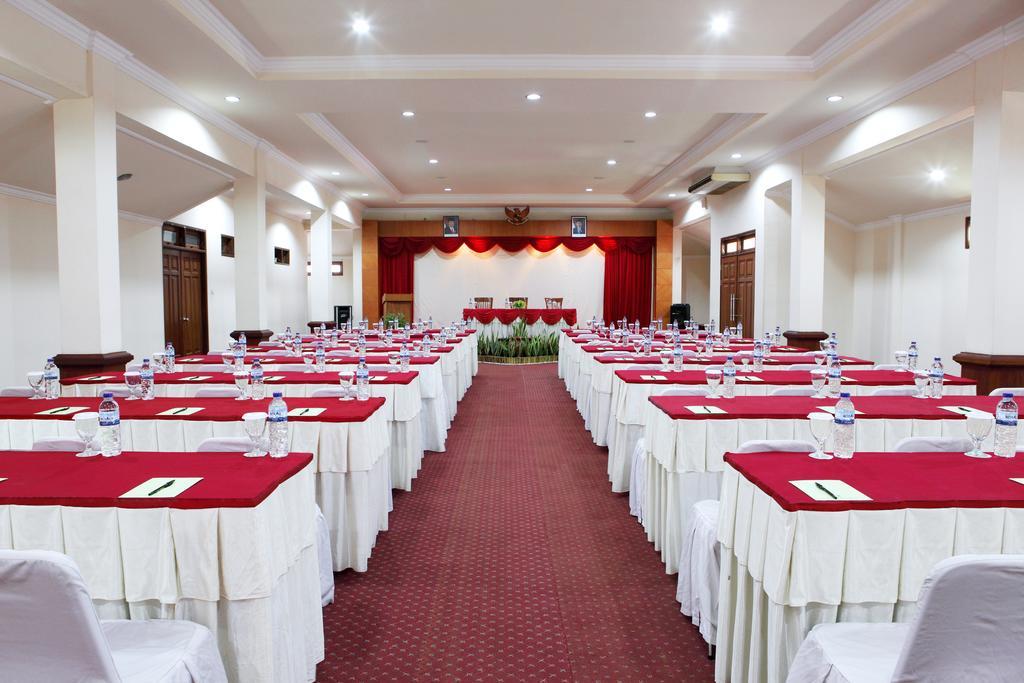 Lombok Garden Hotel Mataram Zewnętrze zdjęcie