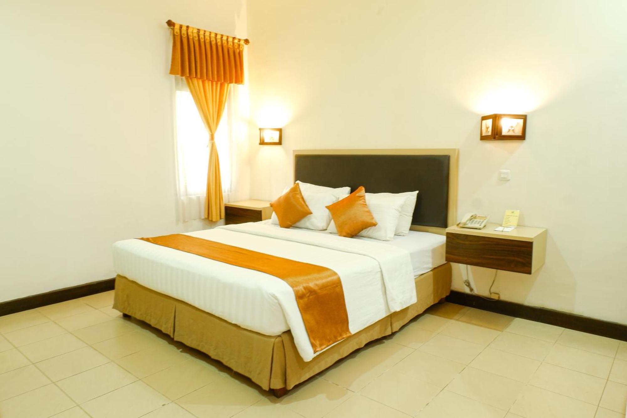 Lombok Garden Hotel Mataram Zewnętrze zdjęcie