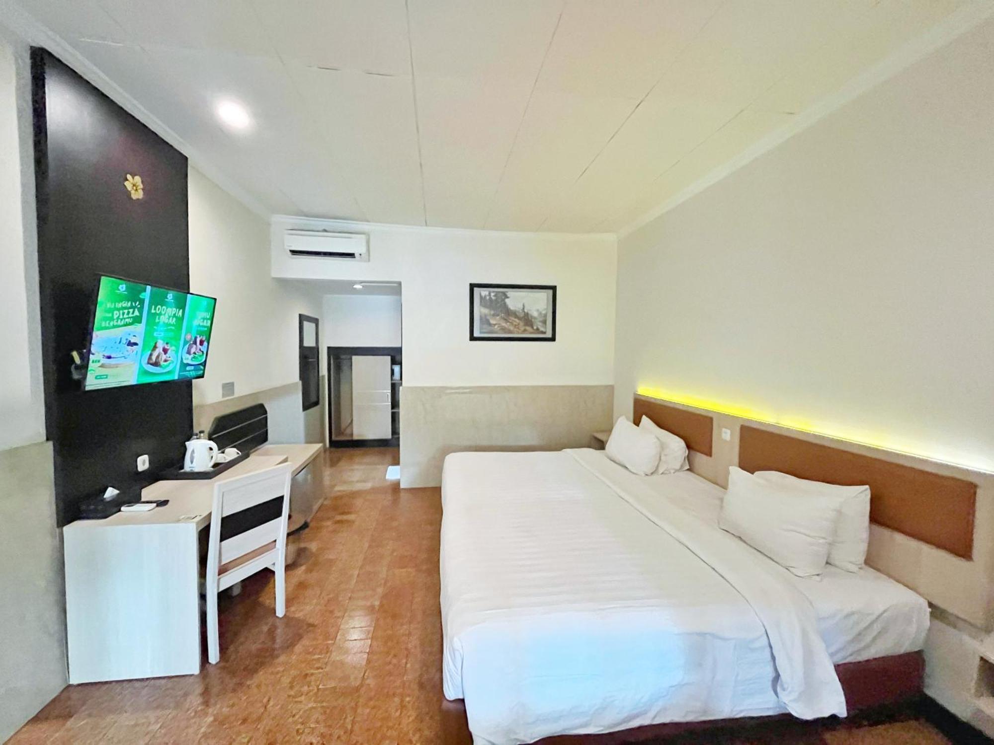 Lombok Garden Hotel Mataram Zewnętrze zdjęcie