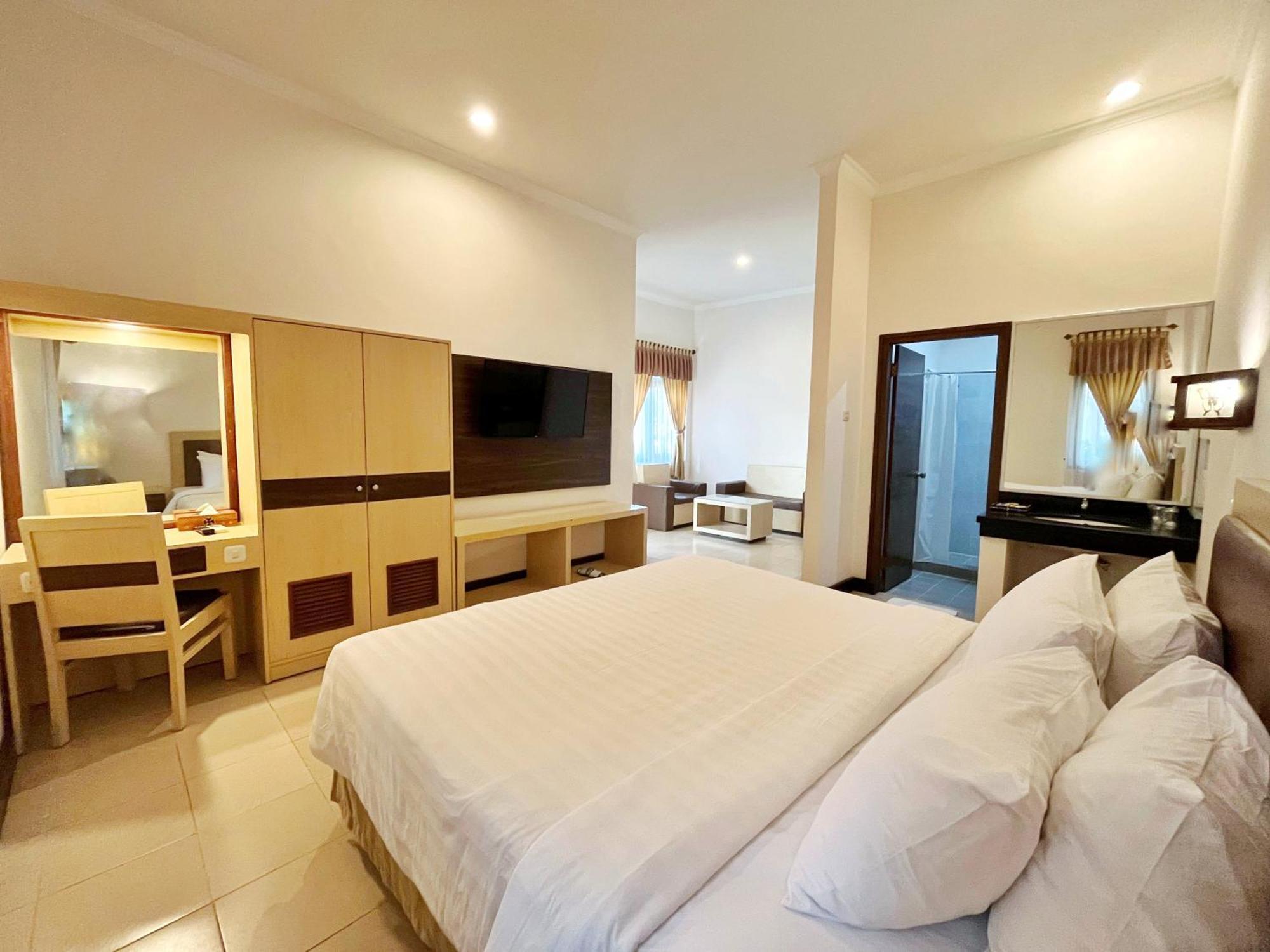 Lombok Garden Hotel Mataram Zewnętrze zdjęcie
