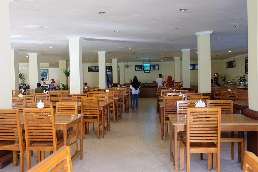 Lombok Garden Hotel Mataram Zewnętrze zdjęcie