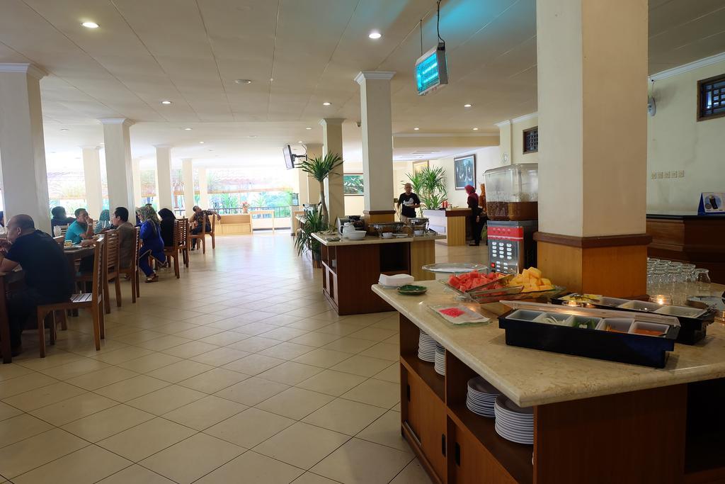 Lombok Garden Hotel Mataram Zewnętrze zdjęcie